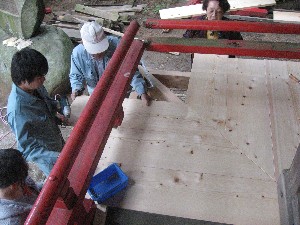 �i4�j��H�H���i������r���j