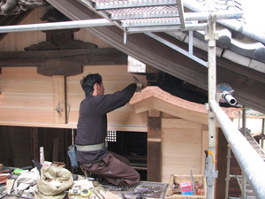 �i8�j���H����