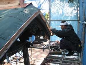 �i3�j���H��