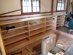  �i16�j���ʔ���t��<