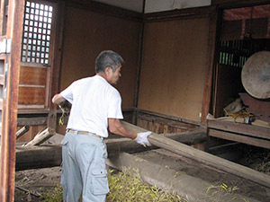 �i1�j�������