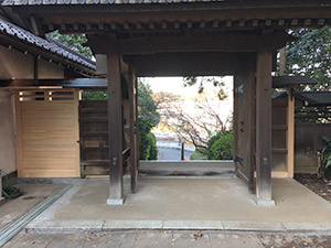 �i9�j����