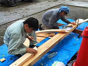 (8)登裏甲留め刻み