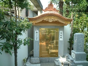 �i20�j������